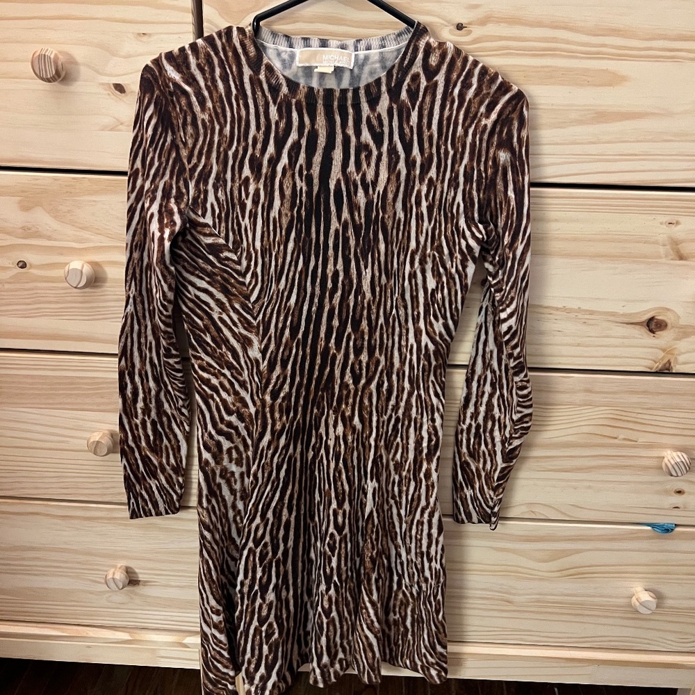 Fit and flare cheat print knit dress